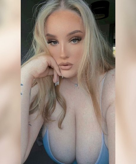 emss x OnlyFans Striptease