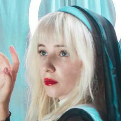 Hana Alaska Oben ohne OnlyFans