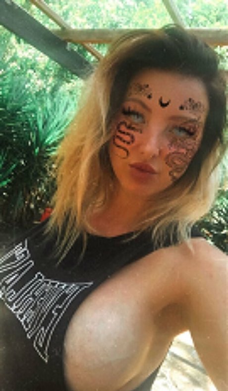 Annie Anarchy OnlyFans-Bild