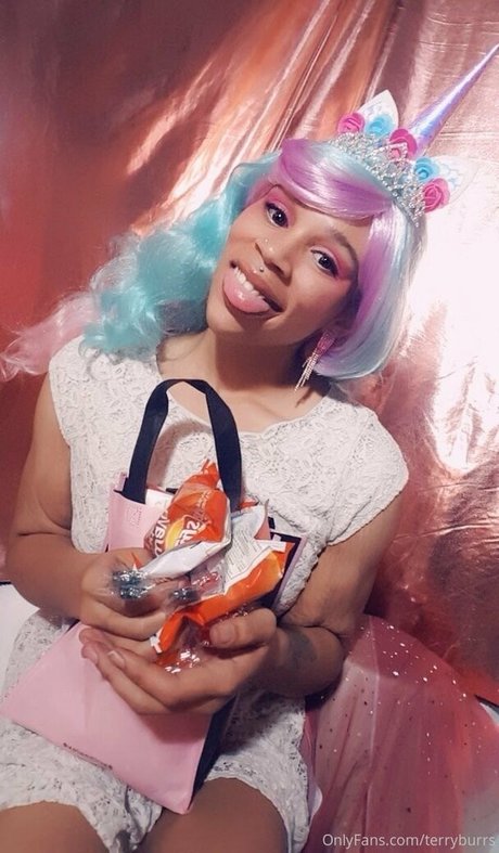 kleine titten asiatische onlyfans kostenlos sexy Portfolio