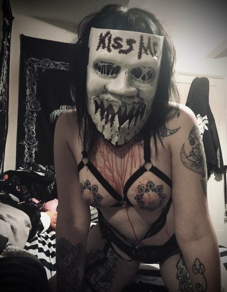 diilestrange Nackt auf OnlyFans Leaks