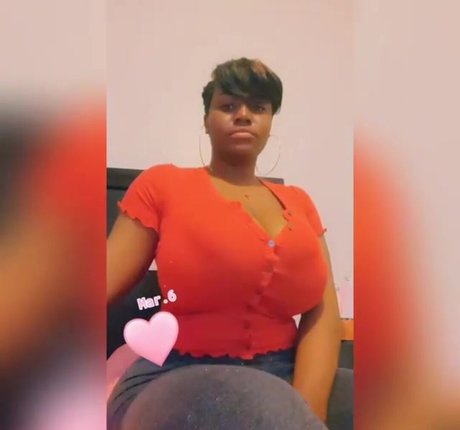 Mimilicious Mimi Nacktbilder von OnlyFans