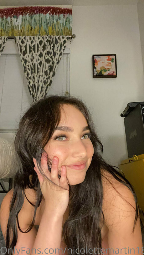 nicolettemartin18 OnlyFans Bilder