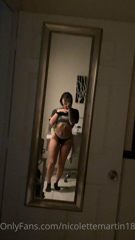 nicolettemartin18 OnlyFans Star