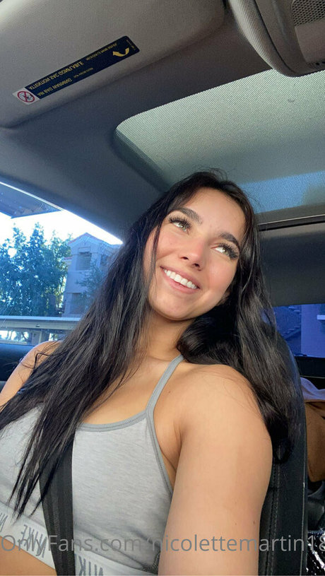 nicolettemartin18 OnlyFans