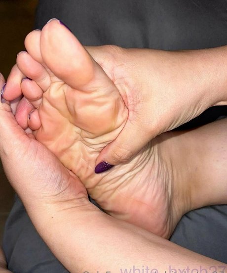 whitebxtch27 Model OnlyFans Foto