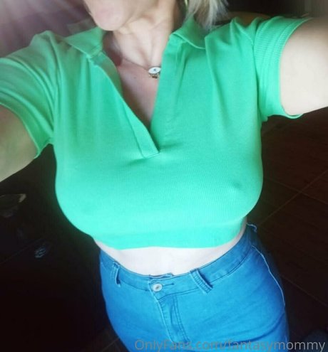 fantasymommy OnlyFans Model Bilder