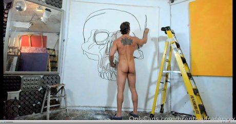 zierliche ebenholz-onlyfans sexy nackt Foto