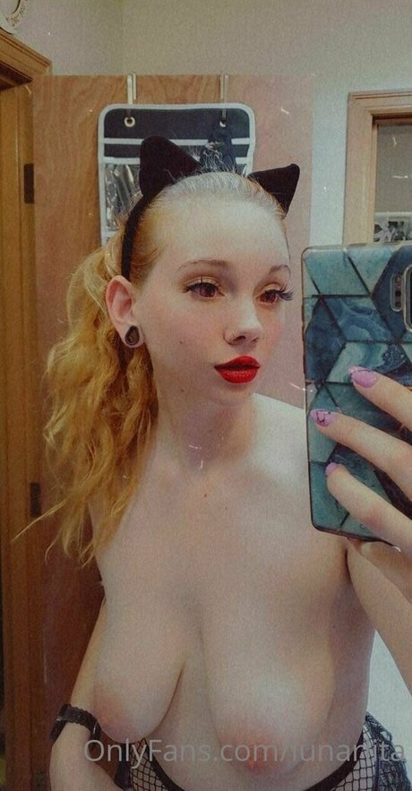 lunarlita OnlyFans Nacktbilder