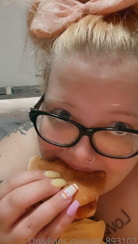 ali 893102 Leaked OnlyFans Bilder