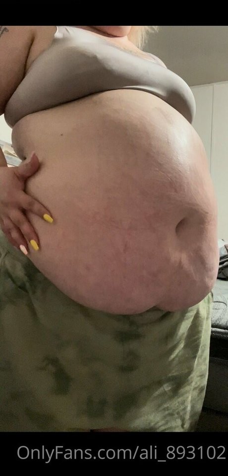 ali 893102 Neue geleakte OnlyFans-Inhalte