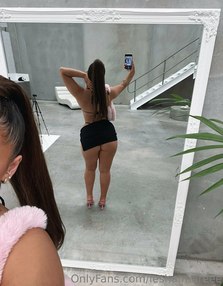 iesha mareee OnlyFans Leak