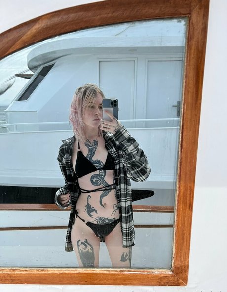 tinich Leaked OnlyFans Bilder