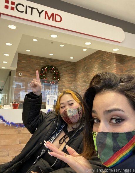 Serving Gaia OnlyFans Leak Pornografie