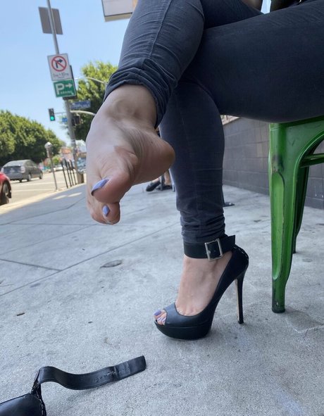 Serving Gaia OnlyFans-Leaks