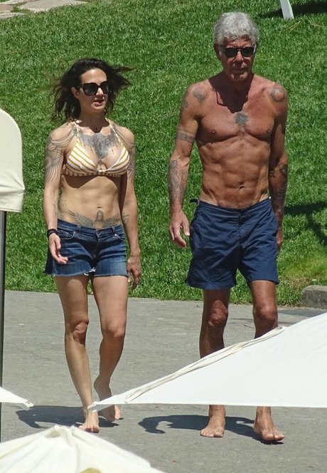 Asia Argento OnlyFans gratis