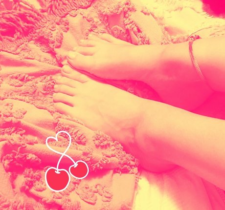 goddessulla OnlyFans Beiträge