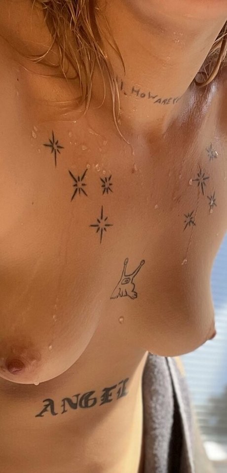 virginitysmiles Nackt