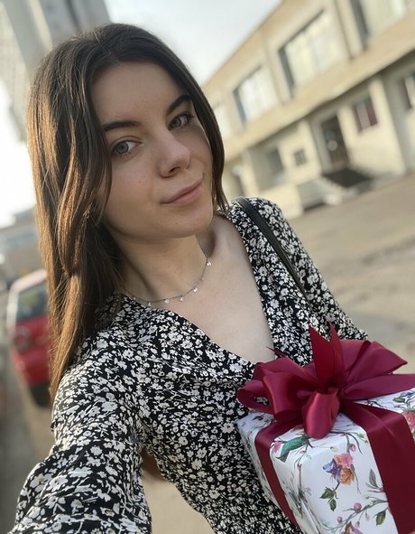 katewank OnlyFans Striptease