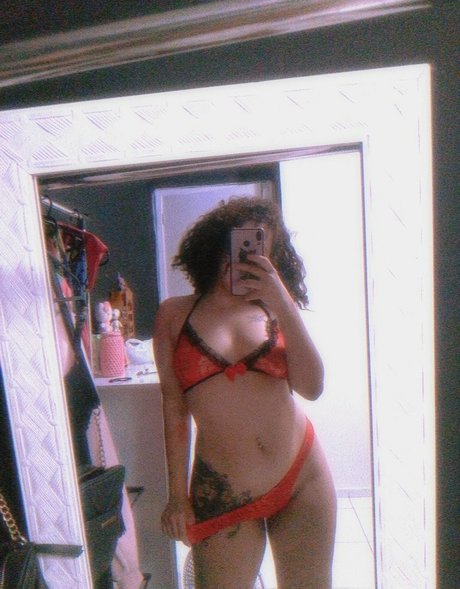 Isa Ferraz OnlyFans Bilder