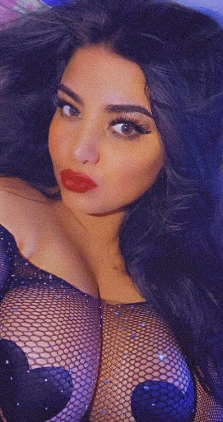 zaazaarina Oben ohne OnlyFans