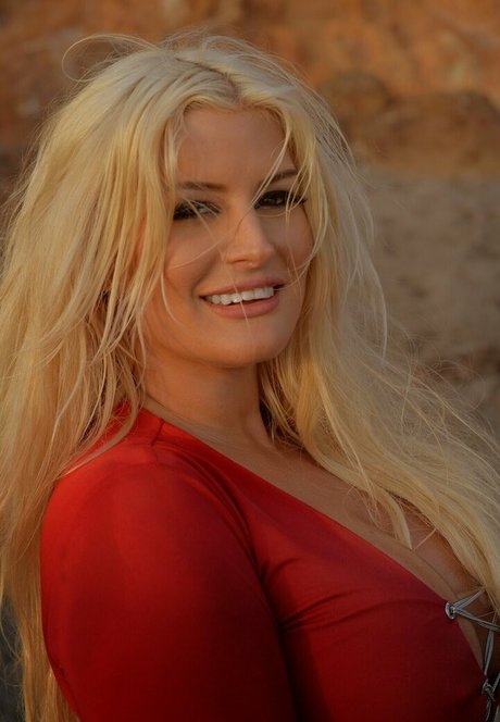 i mays Nacktbilder geleakt OnlyFans