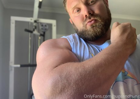 hugeandhung OnlyFans Leak