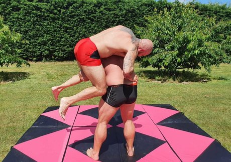 hugeandhung Leaked OnlyFans Sex