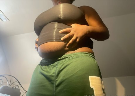 izzy back again Nacktbilder von OnlyFans