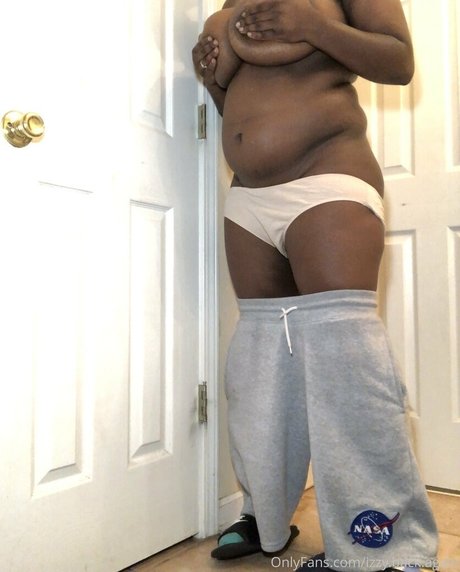 izzy back again Nacktbilder von OnlyFans geleakt