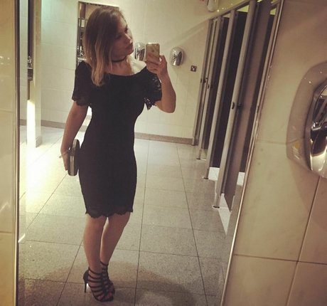 Honey And Sulphur Leak von OnlyFans