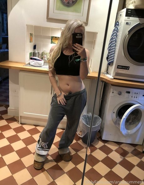 annanicolefree NurlyFans-Brüste