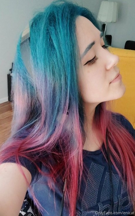 enicat Leaks von Nacktbildern auf OnlyFans