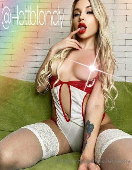 fazecatsby OnlyFans schlank