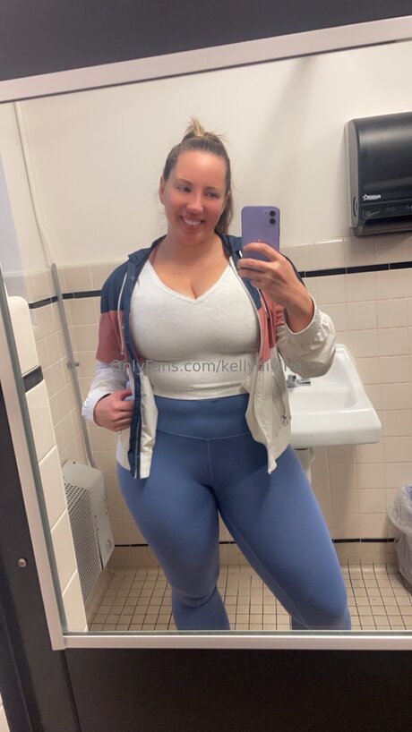 kellydivine Oben ohne OnlyFans