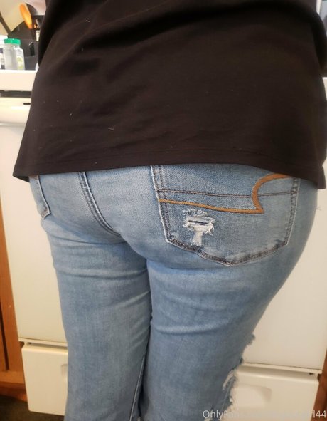 itsyourgirl44 OnlyFans Nacktbilder