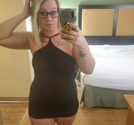 itsyourgirl44 Po OnlyFans