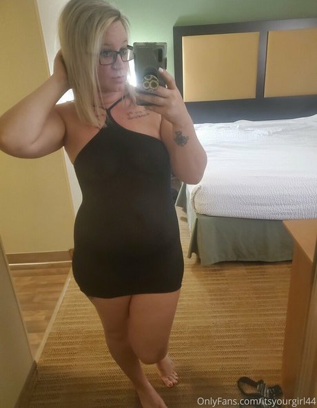 itsyourgirl44 NurlyFans-Pornos