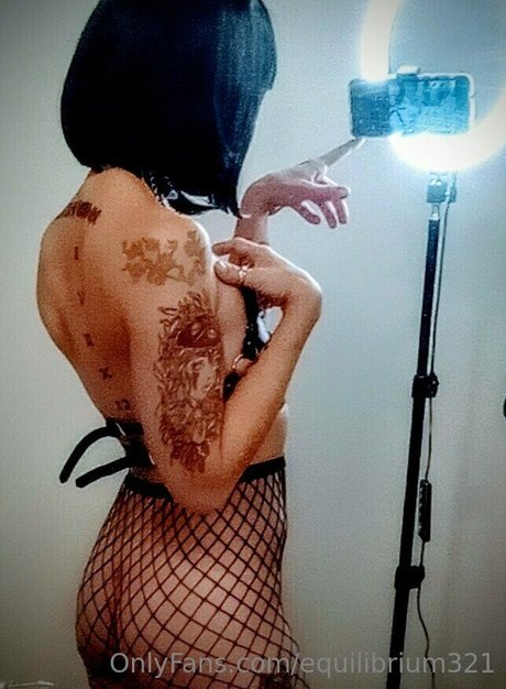 equilibrium321 Bilder OnlyFans