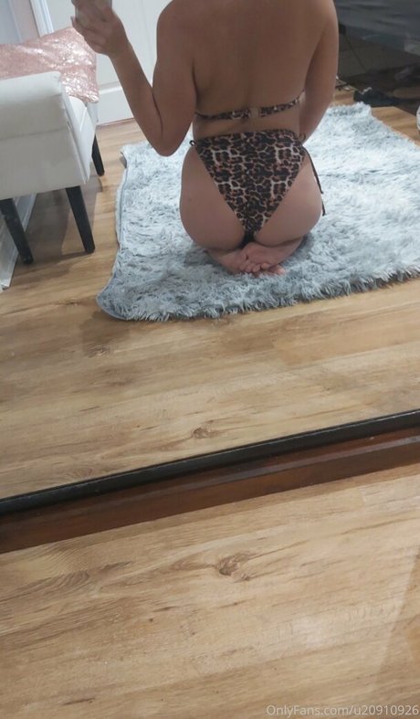 littlemisslouj OnlyFans Sex Leaks