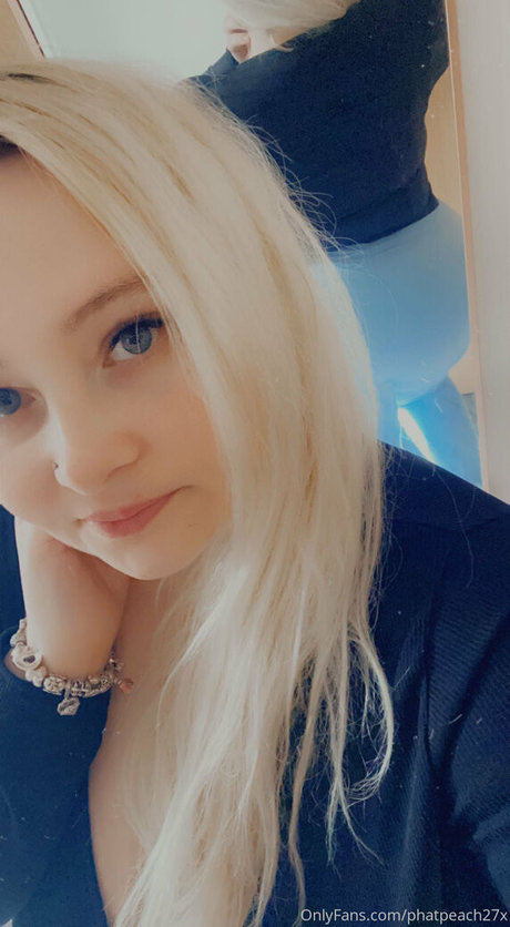 phatpeach27x Leak von OnlyFans Pornografie