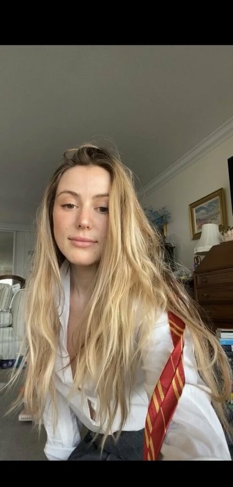 carolinecalloway Bilder OnlyFans