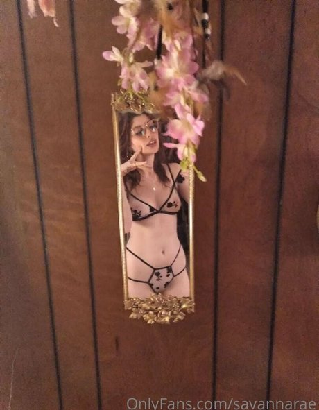 theesavannawhitee OnlyFans Model Fotos