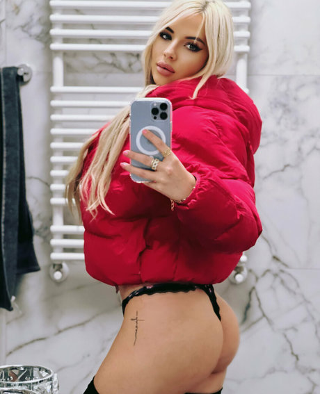 yannaluxfree Nackt auf OnlyFans