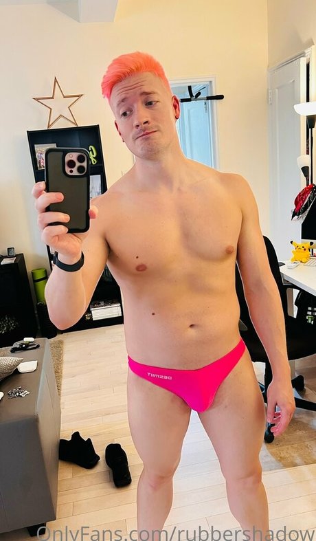 rubbershadow OnlyFans schlank