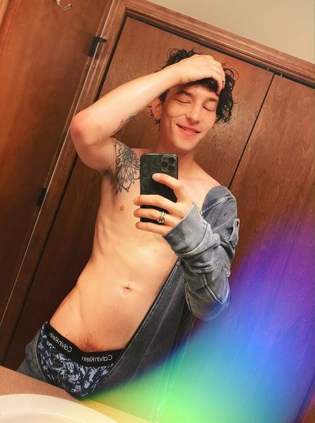 chrisoflyng Profilbild