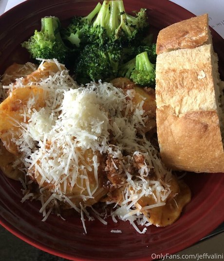 jeffvalini OnlyFans Lesbisch