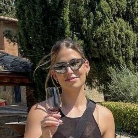 Chelshupe OnlyFans explizite Inhalte