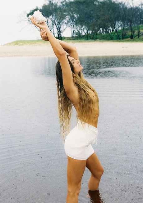 Sjana Elise Earp Nacktbilder von OnlyFans geleakt