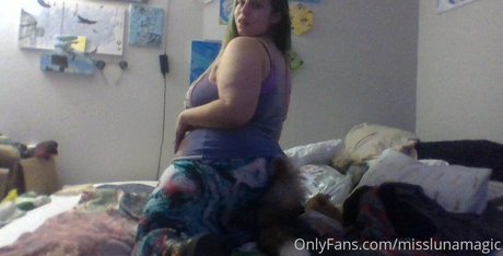 misslunamagic OnlyFans Pornografie gratis